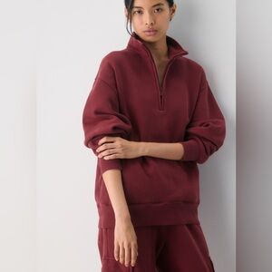 Aritzia Cozy Sweatfleece Boyfriend 1/2 Zip Sweatshirt in Sumac Burgundy
